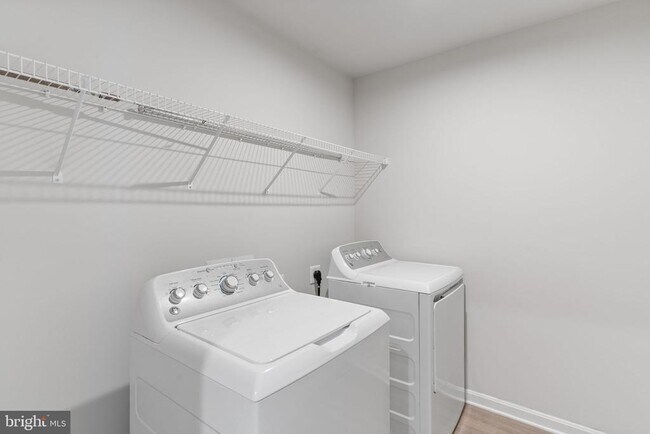 Building Photo - 18277 Summit Pointe Dr