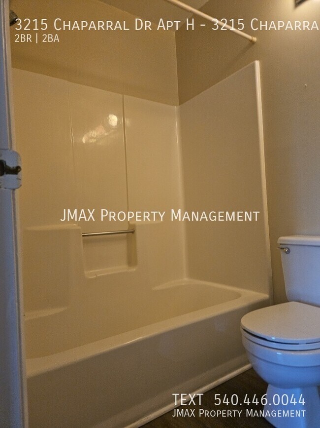 Building Photo - 3215 Chaparral Dr