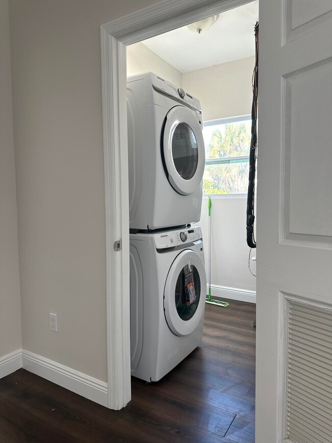 Building Photo - 4107 Virginia Terrace