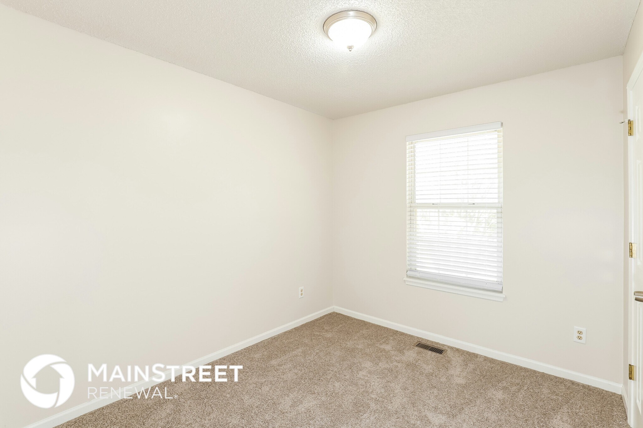 Building Photo - 11019 N Ditman Ave