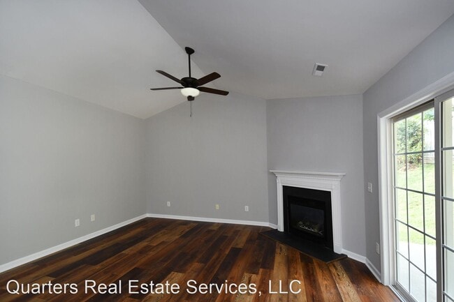 Building Photo - 3 br, 2 bath House - 2493 Somerset Place Dr.