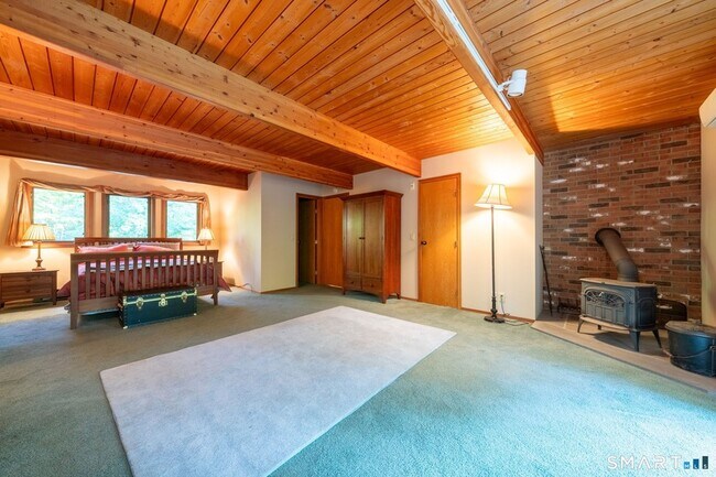 Building Photo - 278 Woodchuck Ln