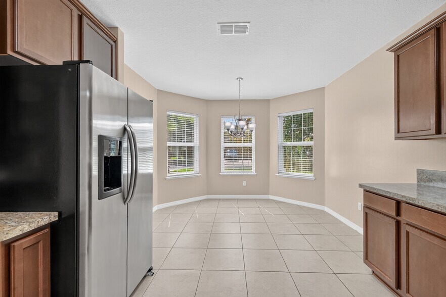Building Photo - 345 Red Kite Dr