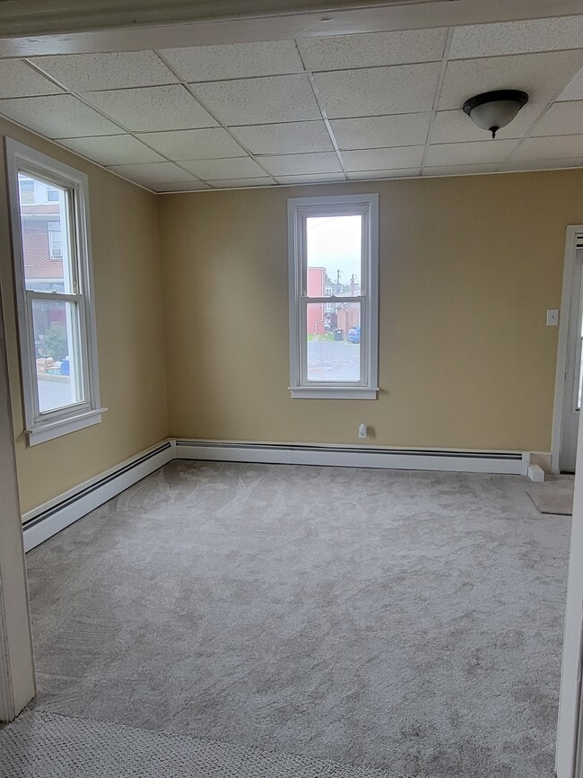 Building Photo - 208 Washington St