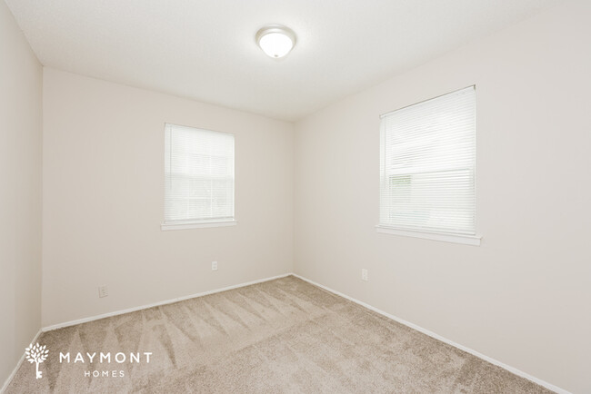 Building Photo - 4-Bedroom Home Minutes from Downtown Dallas