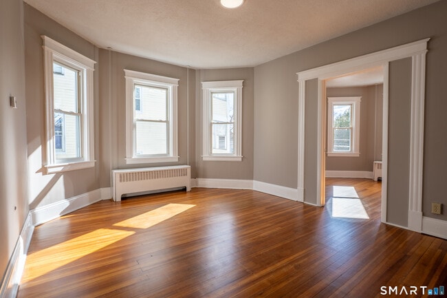 Building Photo - 62-64-64 James St