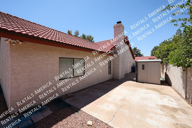 Building Photo - 4150 W Kent Dr