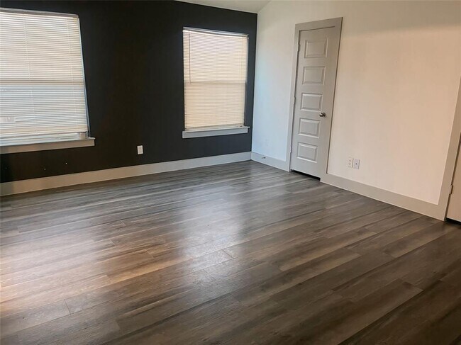 Building Photo - 14866 Dorray Ln