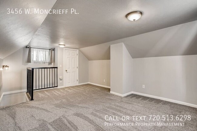 Building Photo - 3456 W Moncrieff Pl
