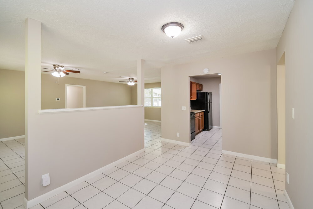 Building Photo - 4307 Lane Ave S