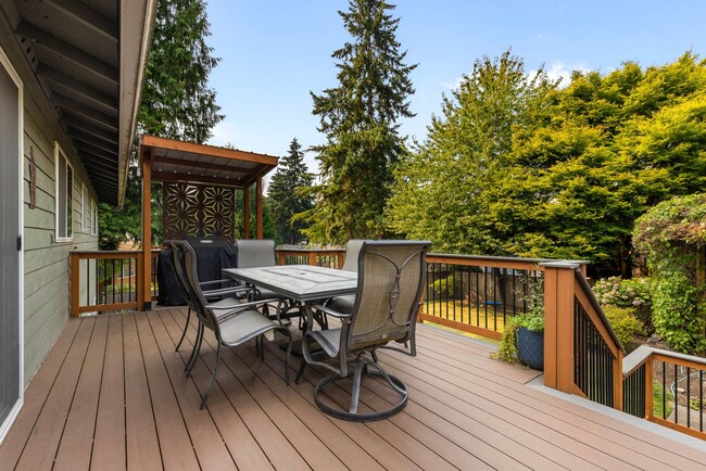 Building Photo - Finn Hill Home with Large Entertaining Patio & Backyard