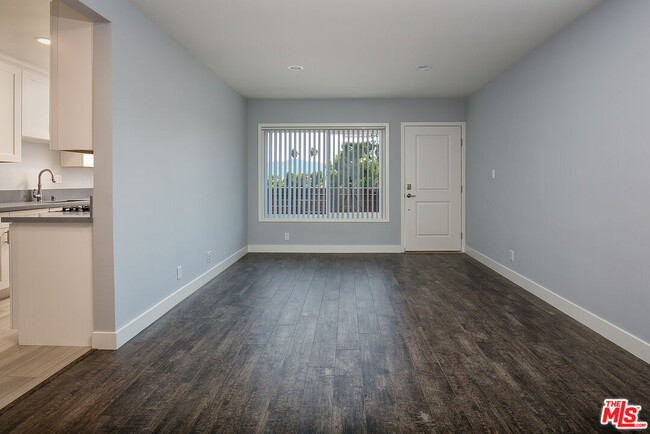 Building Photo - 1136 Spazier Ave