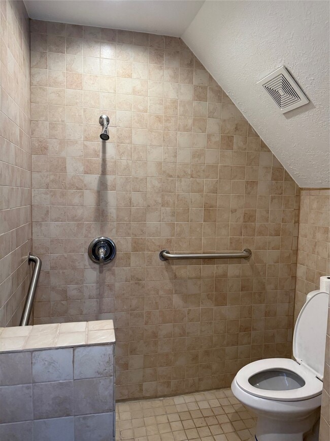 Building Photo - 615 Texas St