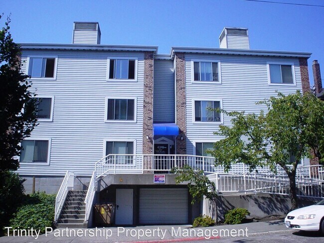 Building Photo - 4315 9th Ave NE