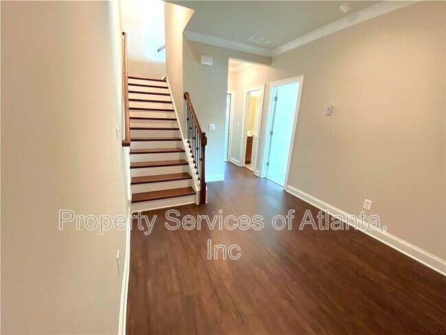 Building Photo - 912 Sweetwater Grove