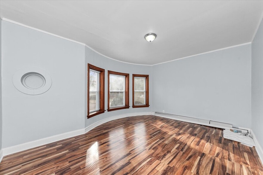 Building Photo - 11314 S Prairie Ave
