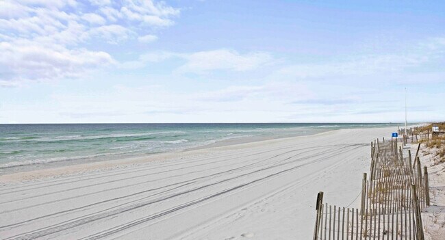 Building Photo - 769 Sundial Ct