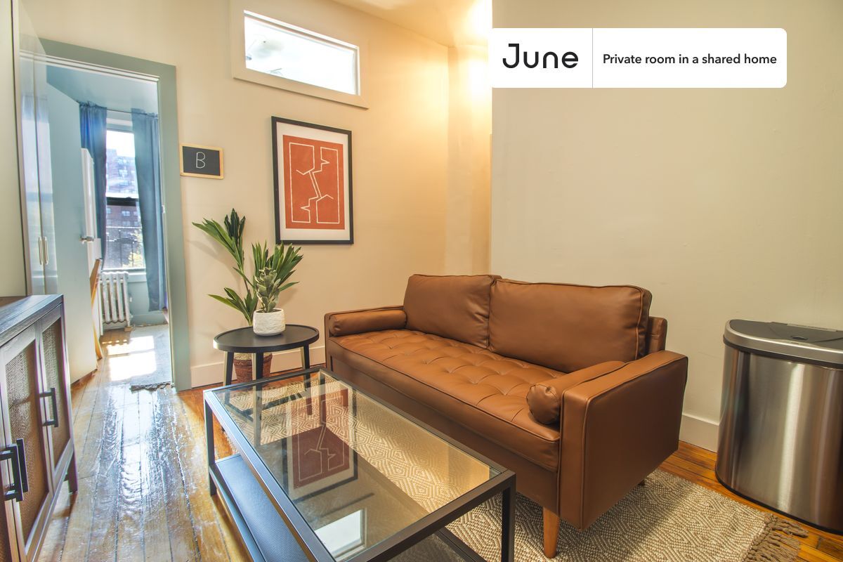Building Photo - Room in Shared 3 bed/1 bath home in East Village