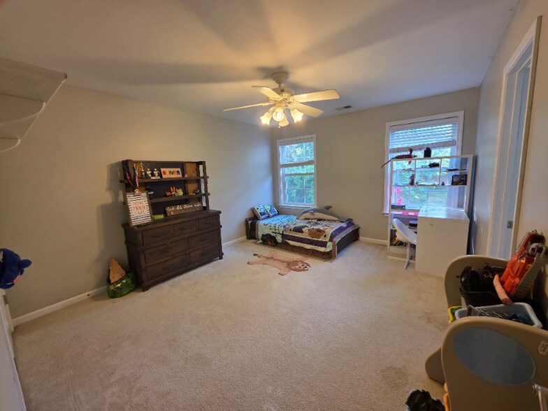 Building Photo - 508 Harwich Ct