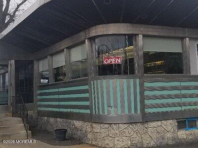 Building Photo - 406 Lawrence Dr