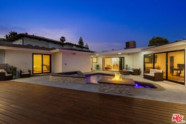 Building Photo - 1287 Casiano Rd