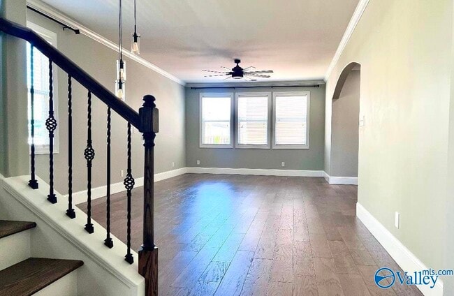 Building Photo - 1111 Pegasus Dr NW