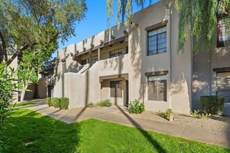 Building Photo - 1449 E Highland Ave