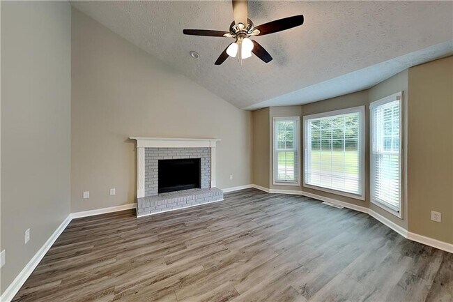 Building Photo - 629 Glendale Forest Dr