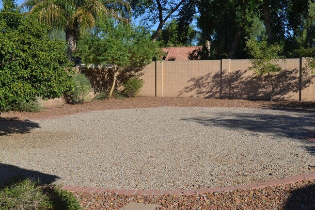 Building Photo - 8240 E Obispo Ave