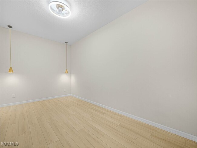 Building Photo - 4580 Sparkling Shell Ave