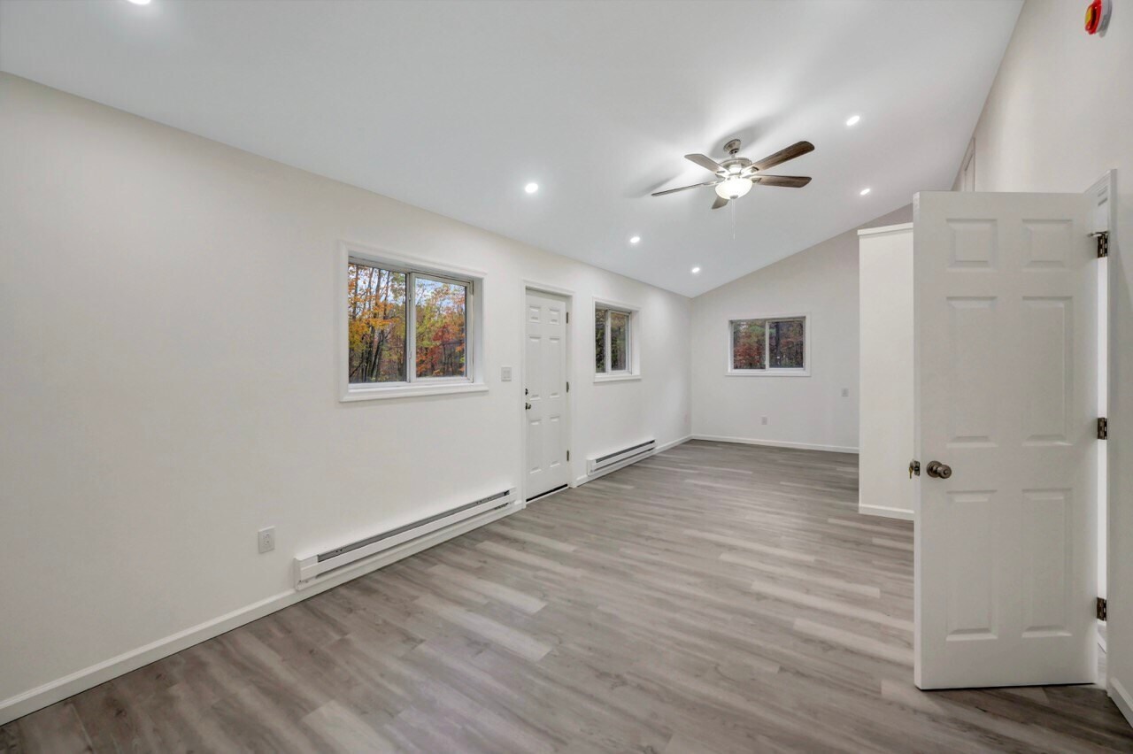 Building Photo - 752 Toll Rd