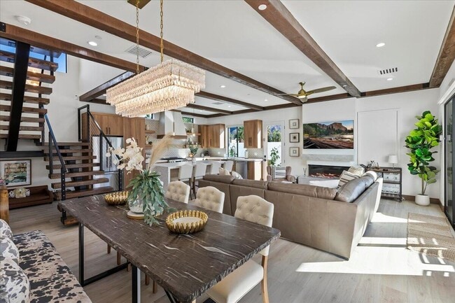 Building Photo - 51120 Avenida Navarro