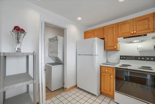 Building Photo - 350 Revere Beach Blvd