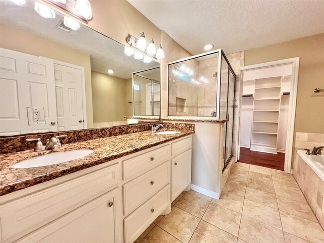 Building Photo - 7017 Caldwell St