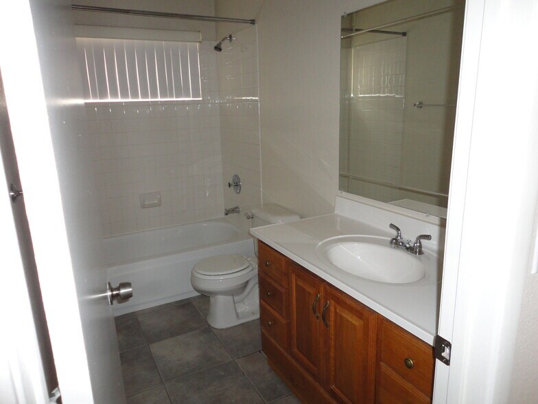 Building Photo - 6712 Rio Sands Ct