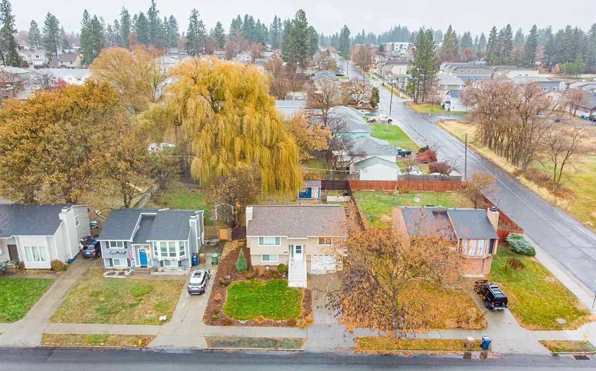 Building Photo - 4253 E 29th Ave