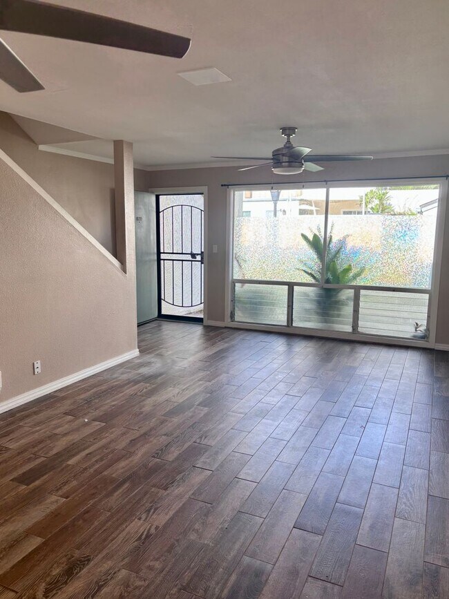 Building Photo - Available now | A 2 Bedroom, 1.5 Bathroom ...