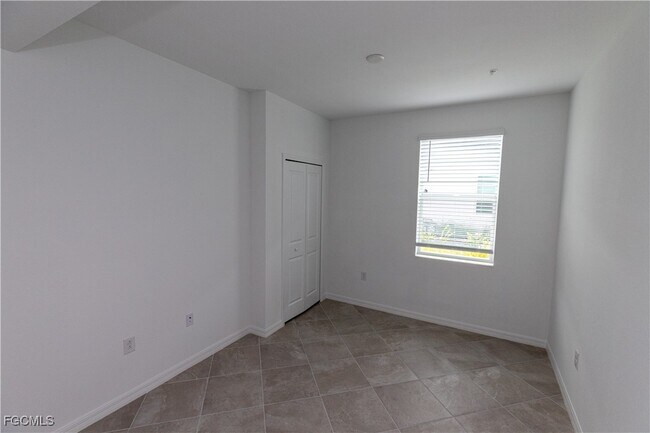 Building Photo - 16572 Kingwood Ln