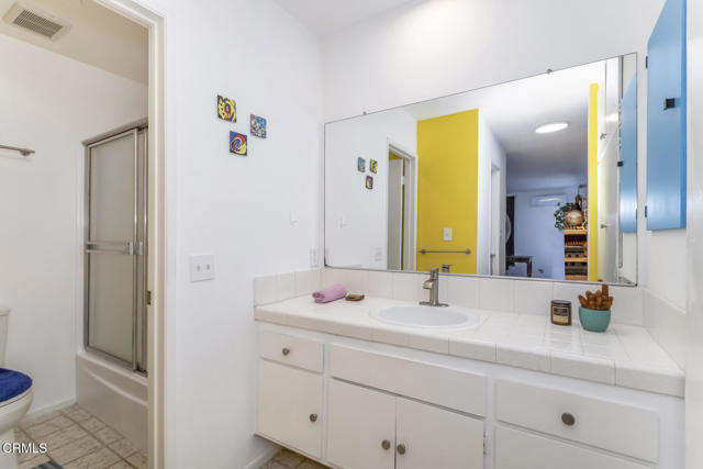 Building Photo - 355 S Los Robles Ave