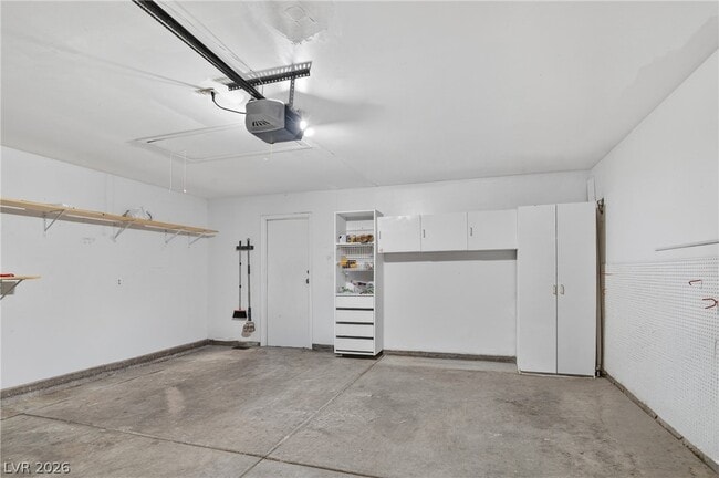 Building Photo - 7520 Bowles Dr