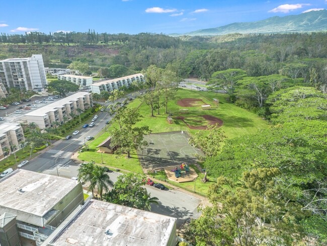 Building Photo - 95-061 Waikalani Dr