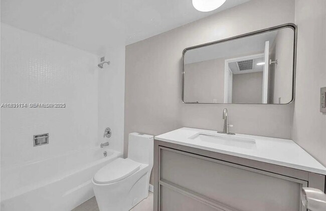 Building Photo - 5700 Collins Ave