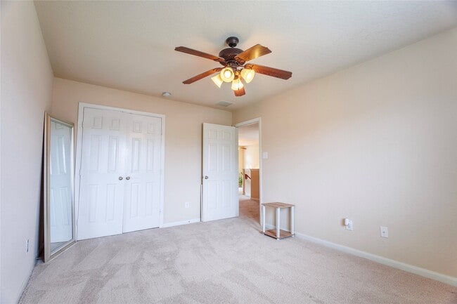Building Photo - 6010 Twin Creek