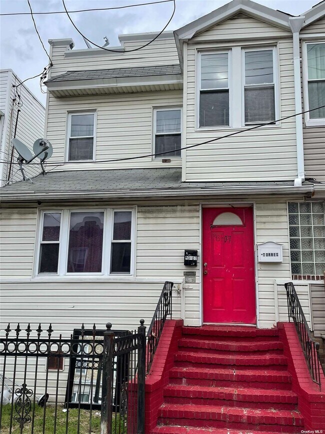 9308 Woodhaven Blvd 9308 Woodhaven Blvd Queens NY 11421 Apartment