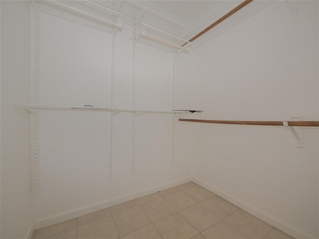 Building Photo - 205 Caladium Dr