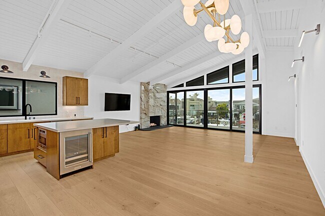 Building Photo - 4017 Channel Pl