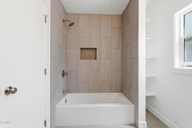 Building Photo - 250 S Ave 55