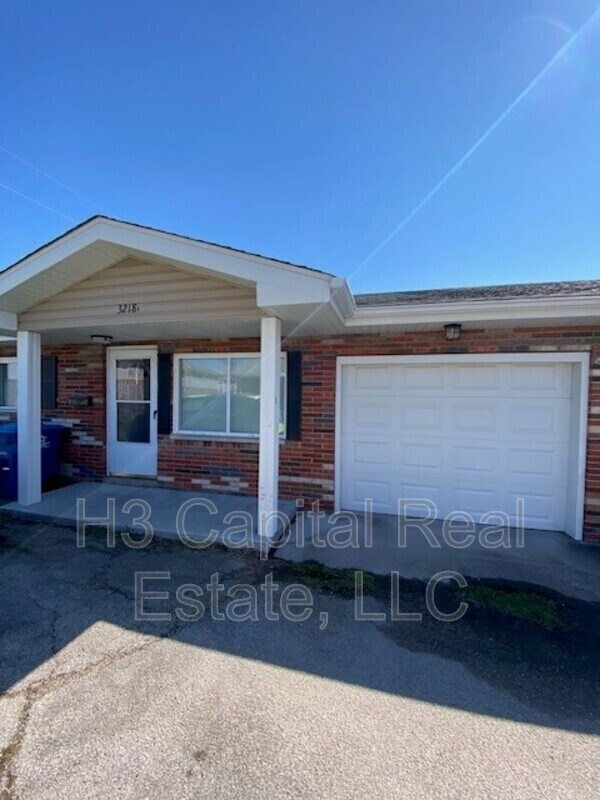 Building Photo - 3218 Kilarney Dr