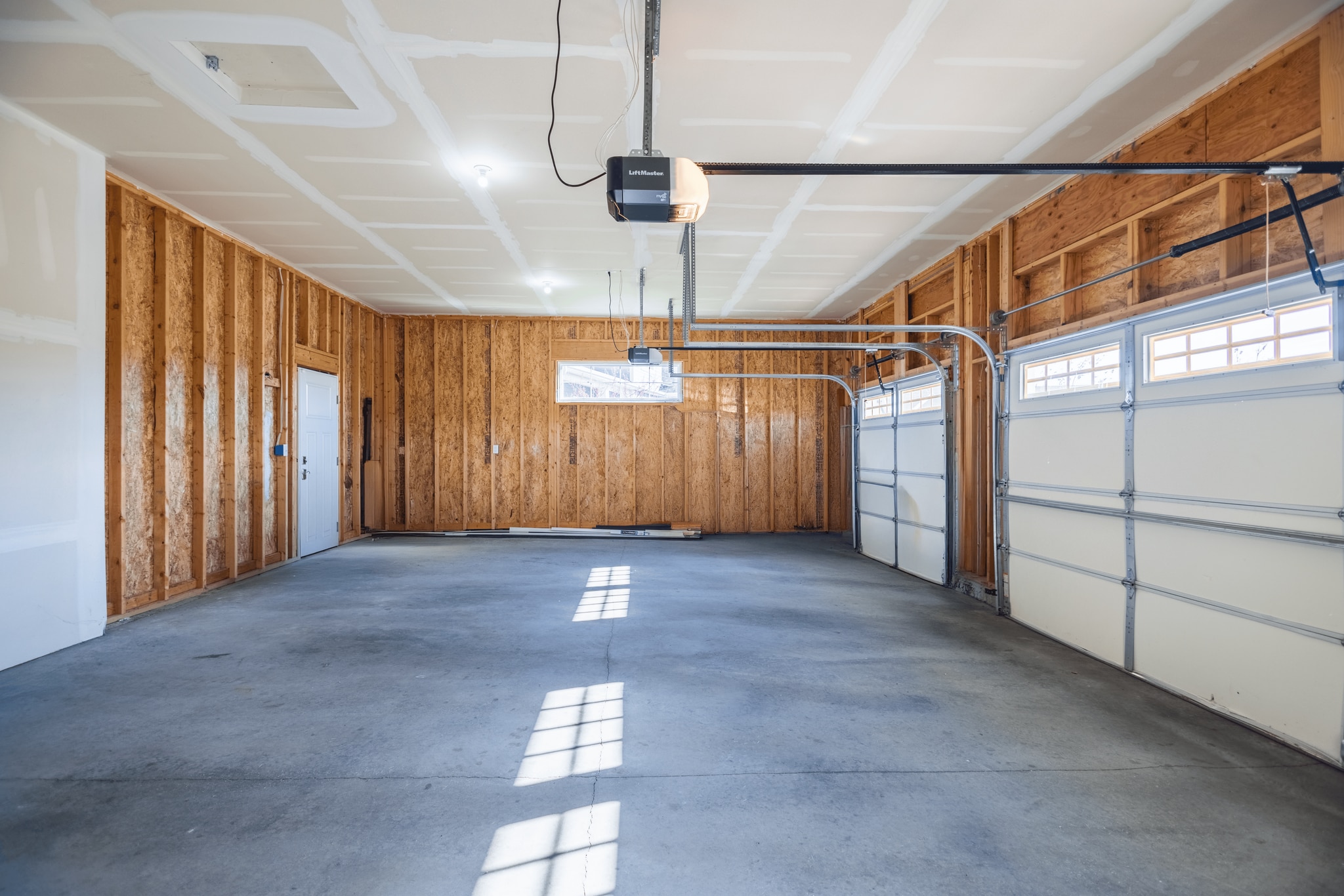 Garage - W198N5020 Hickory St