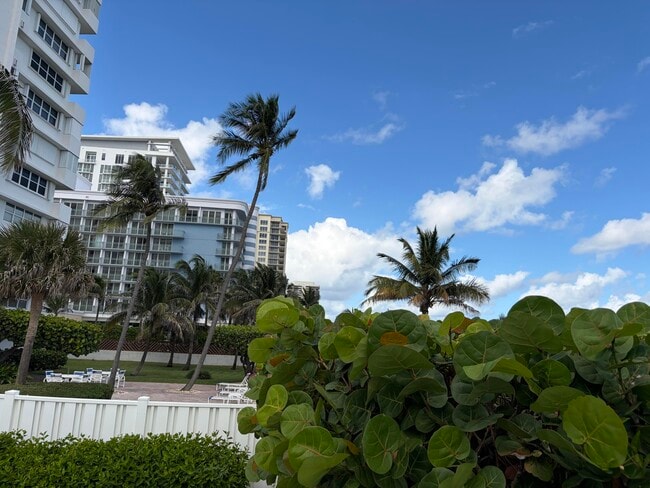 Building Photo - 3600 N Ocean Dr